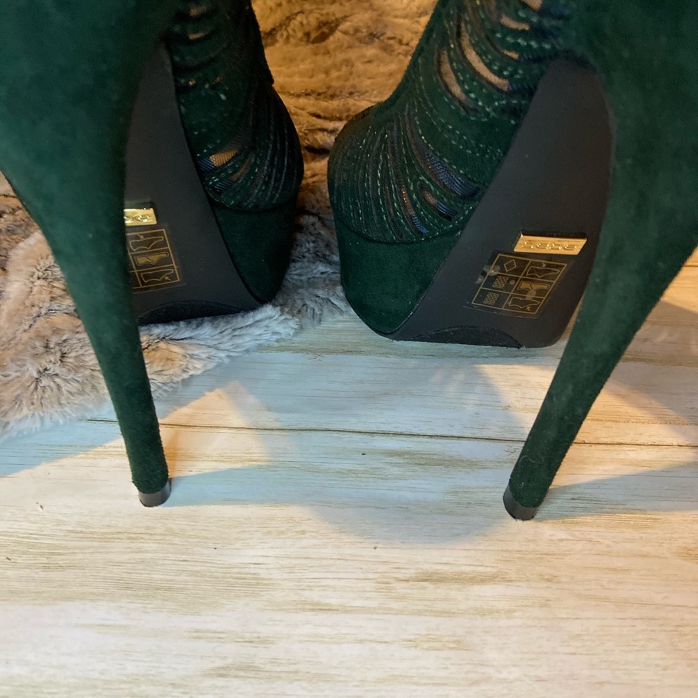 Bebe• Peep Toe Heels - Picture 6 of 6